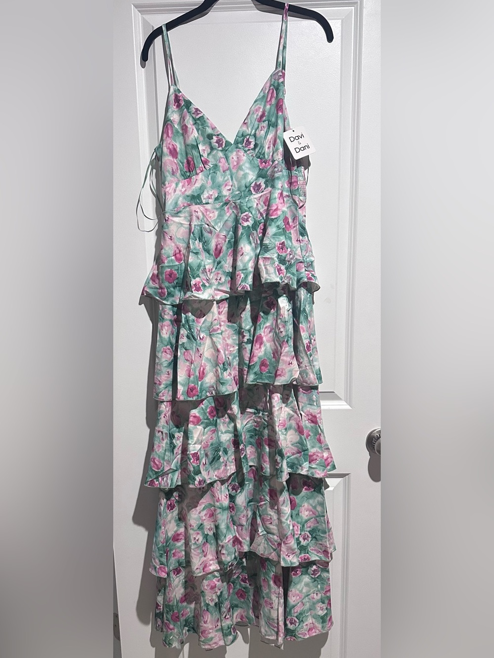 Davi and Dani floral tiered dress